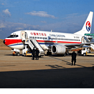 阿克苏红旗坡空运代理航空快运业稳步发展的原因是什么？